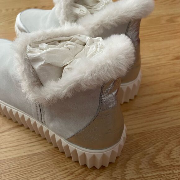 NWT Voile Blanche Luna Faux Fur Trim Mid Sneakers Shoe Size 37 / Size US 7 - Picture 9 of 10